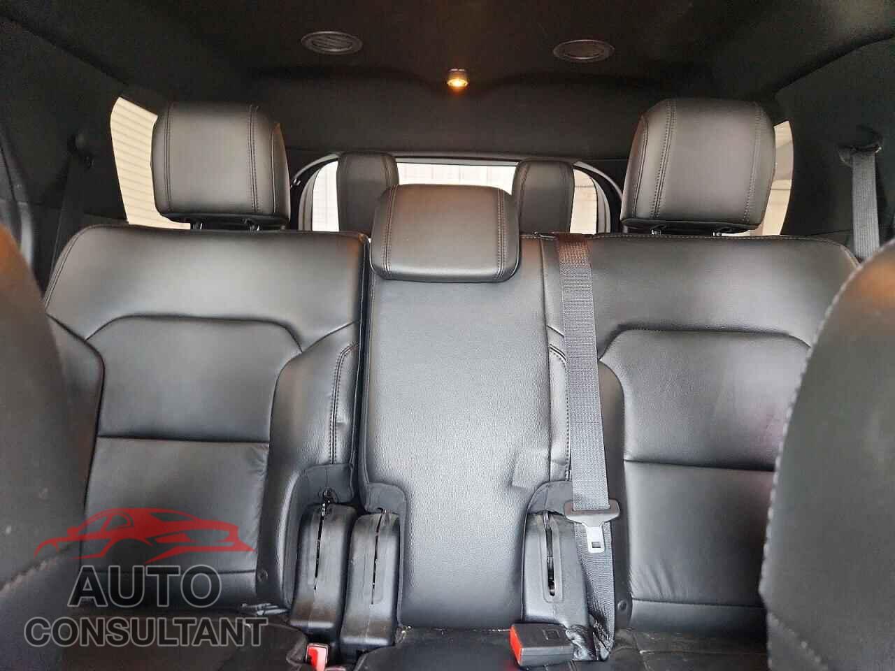FORD EXPLORER 2018 - 1FM5K8D87JGB57625