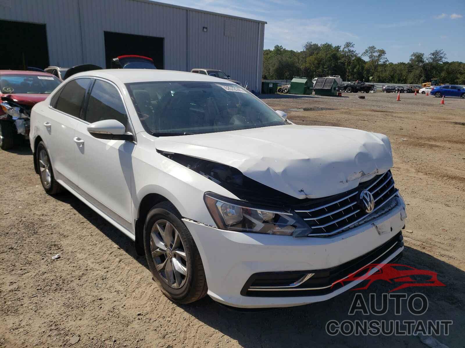 VOLKSWAGEN PASSAT 2017 - 1VWAT7A32HC034011