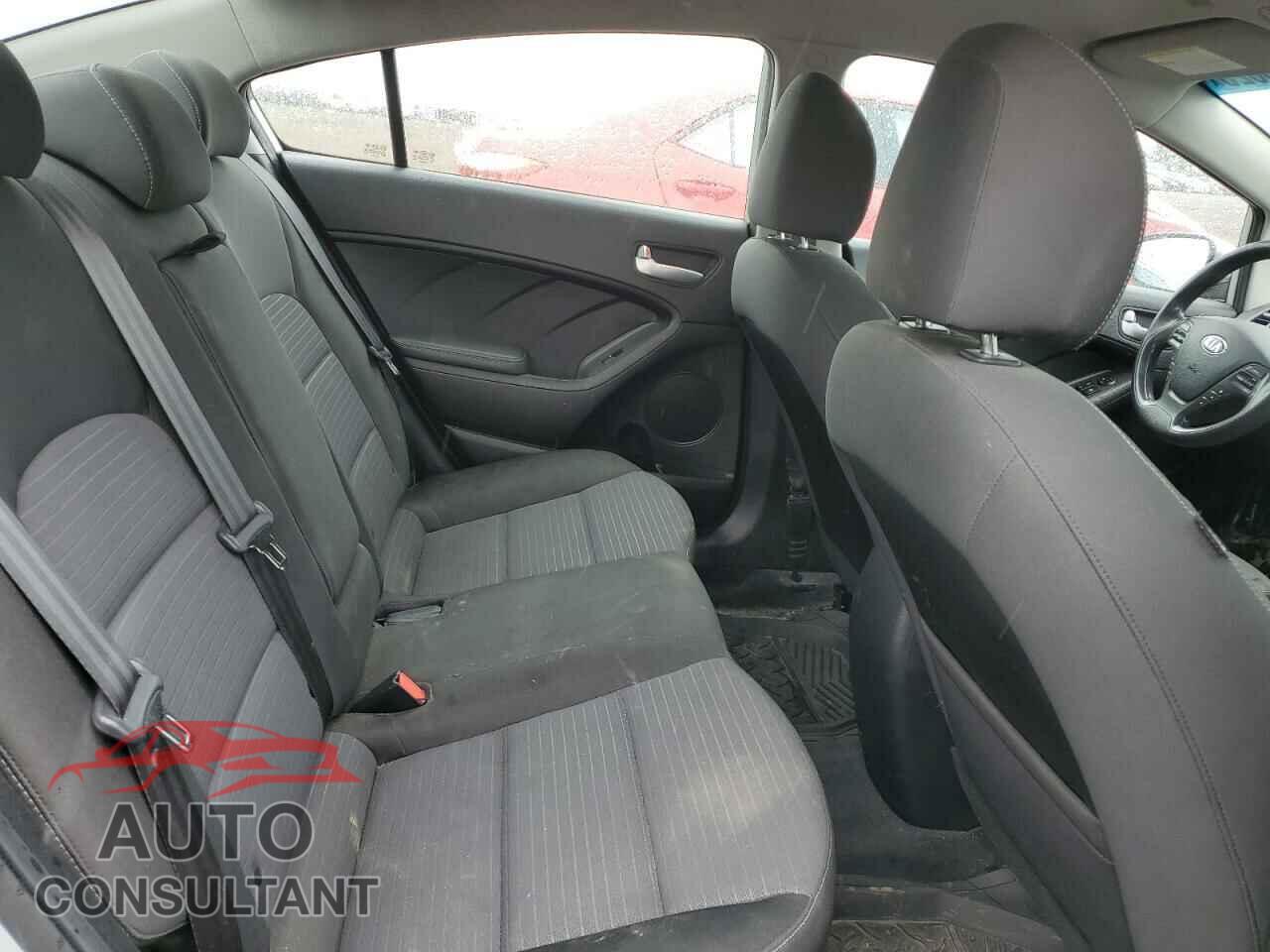 KIA FORTE 2017 - 3KPFL4A7XHE037788