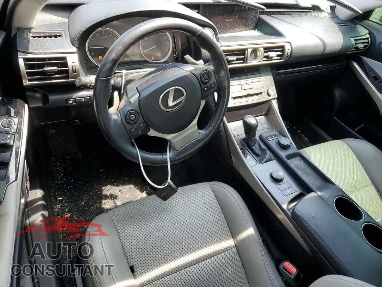LEXUS IS 2015 - JTHCF1D21F5026128