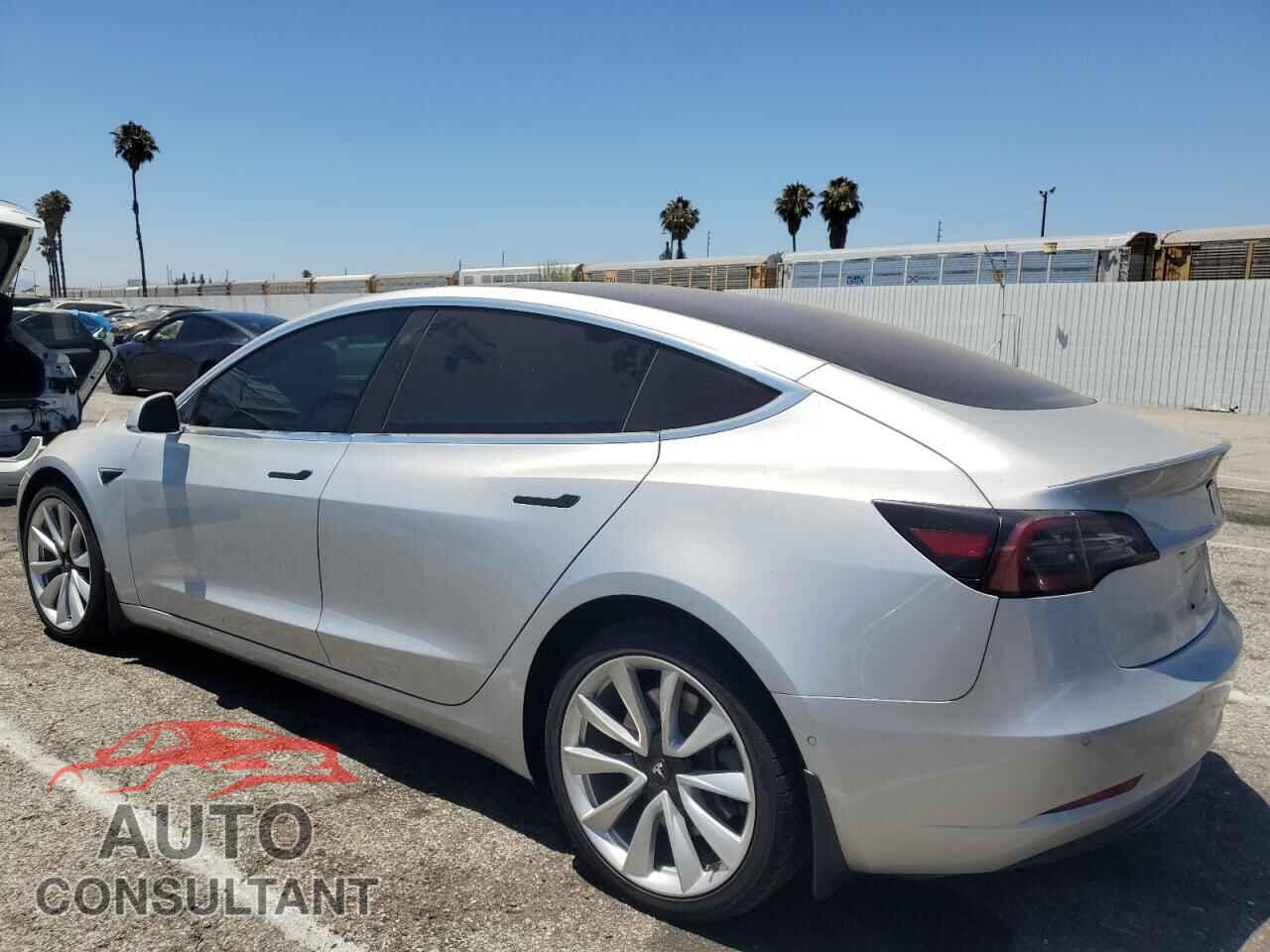 TESLA MODEL 3 2018 - 5YJ3E1EA2JF042615