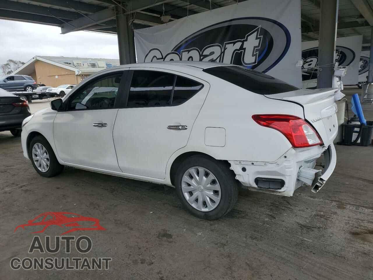 NISSAN VERSA 2017 - 3N1CN7AP3HL806547