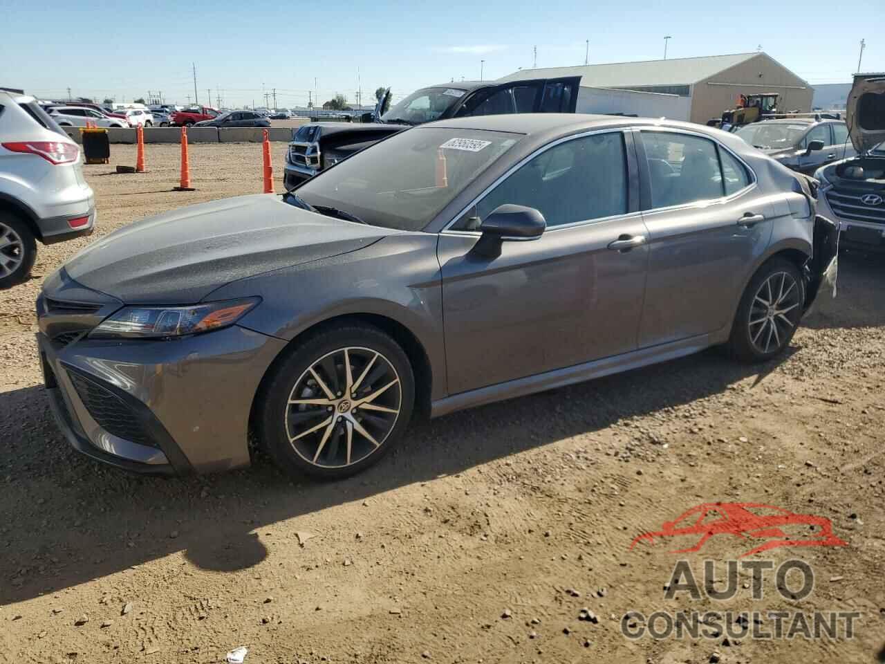 TOYOTA CAMRY 2022 - 4T1G11AK9NU710057
