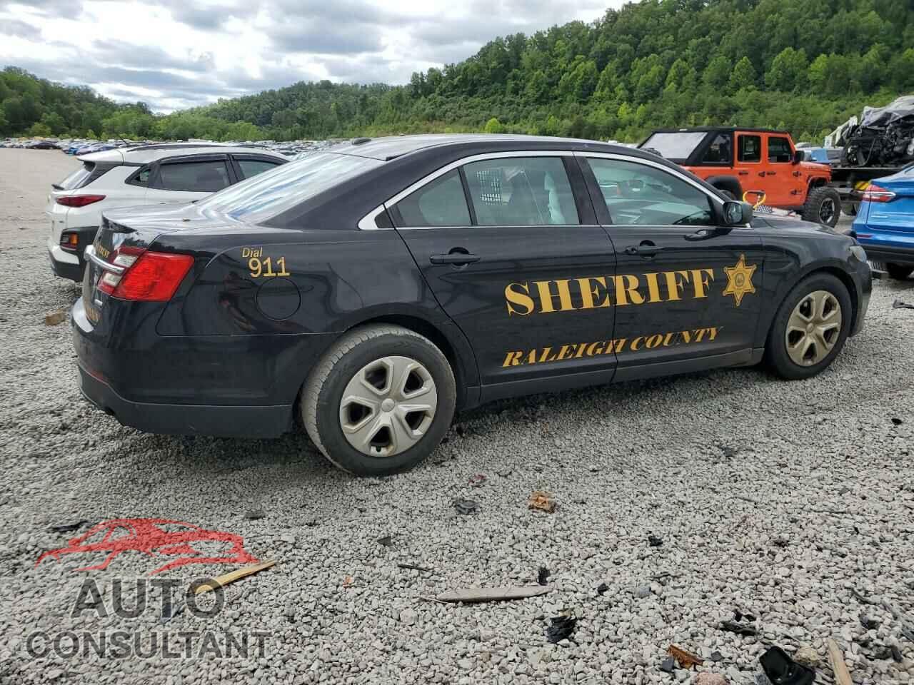 FORD TAURUS 2016 - 1FAHP2MT2GG117875