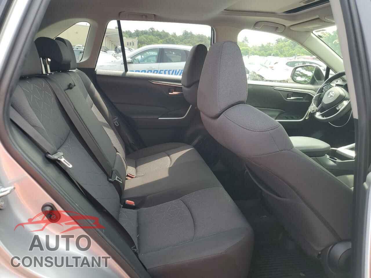 TOYOTA RAV4 2020 - JTMP1RFV2LD061477