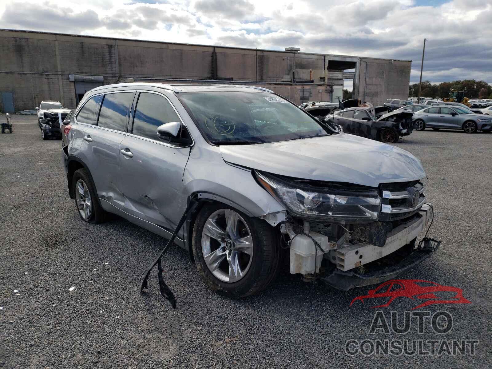 TOYOTA HIGHLANDER 2018 - 5TDDZRFH8JS848621