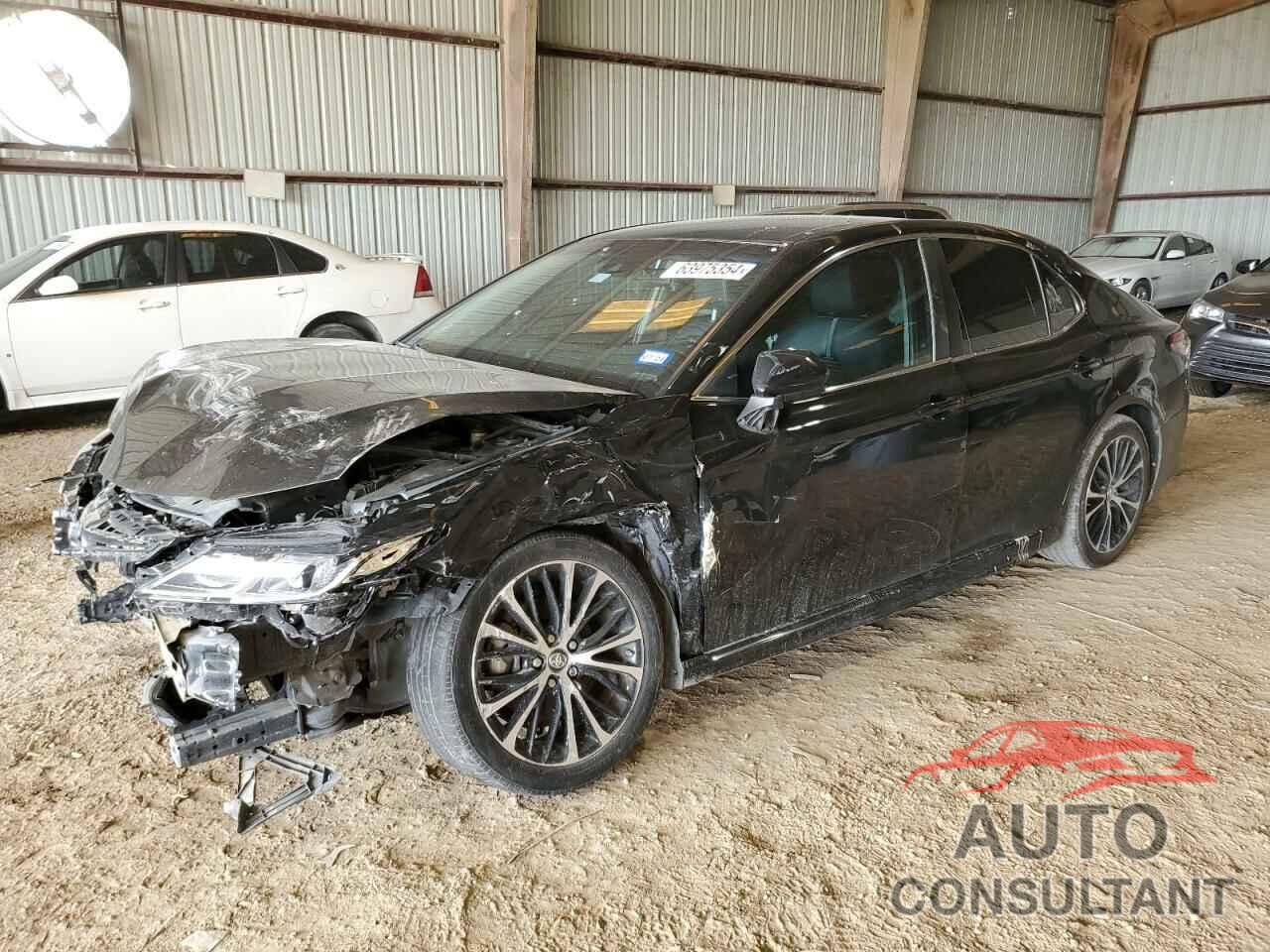 TOYOTA CAMRY 2018 - 4T1B11HK6JU503331