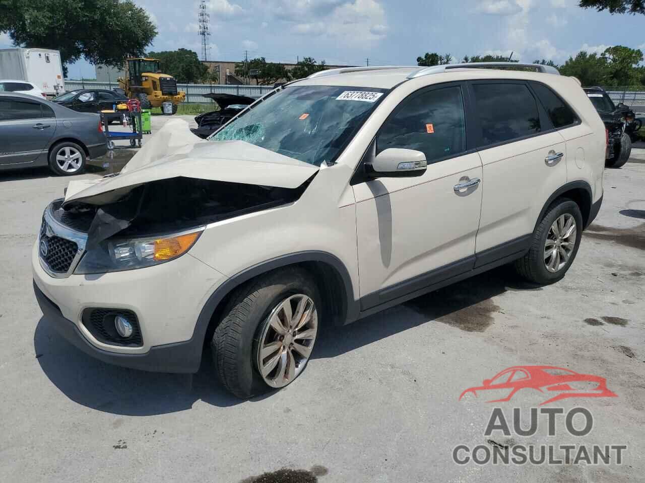 KIA SORENTO 2011 - 5XYKU4A21BG040878
