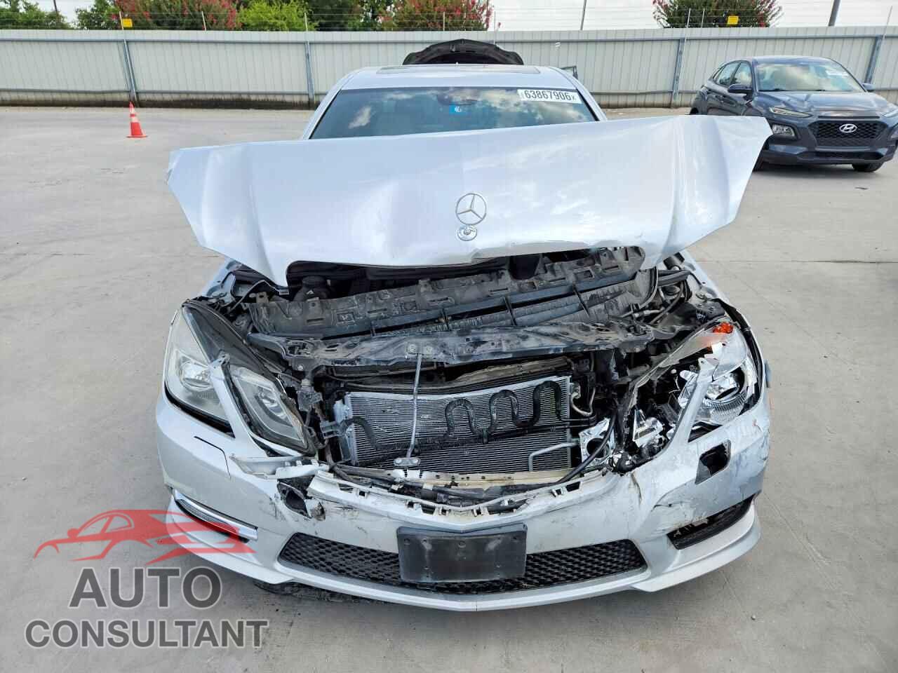 MERCEDES-BENZ E-CLASS 2012 - WDDHF5KB6CA587922