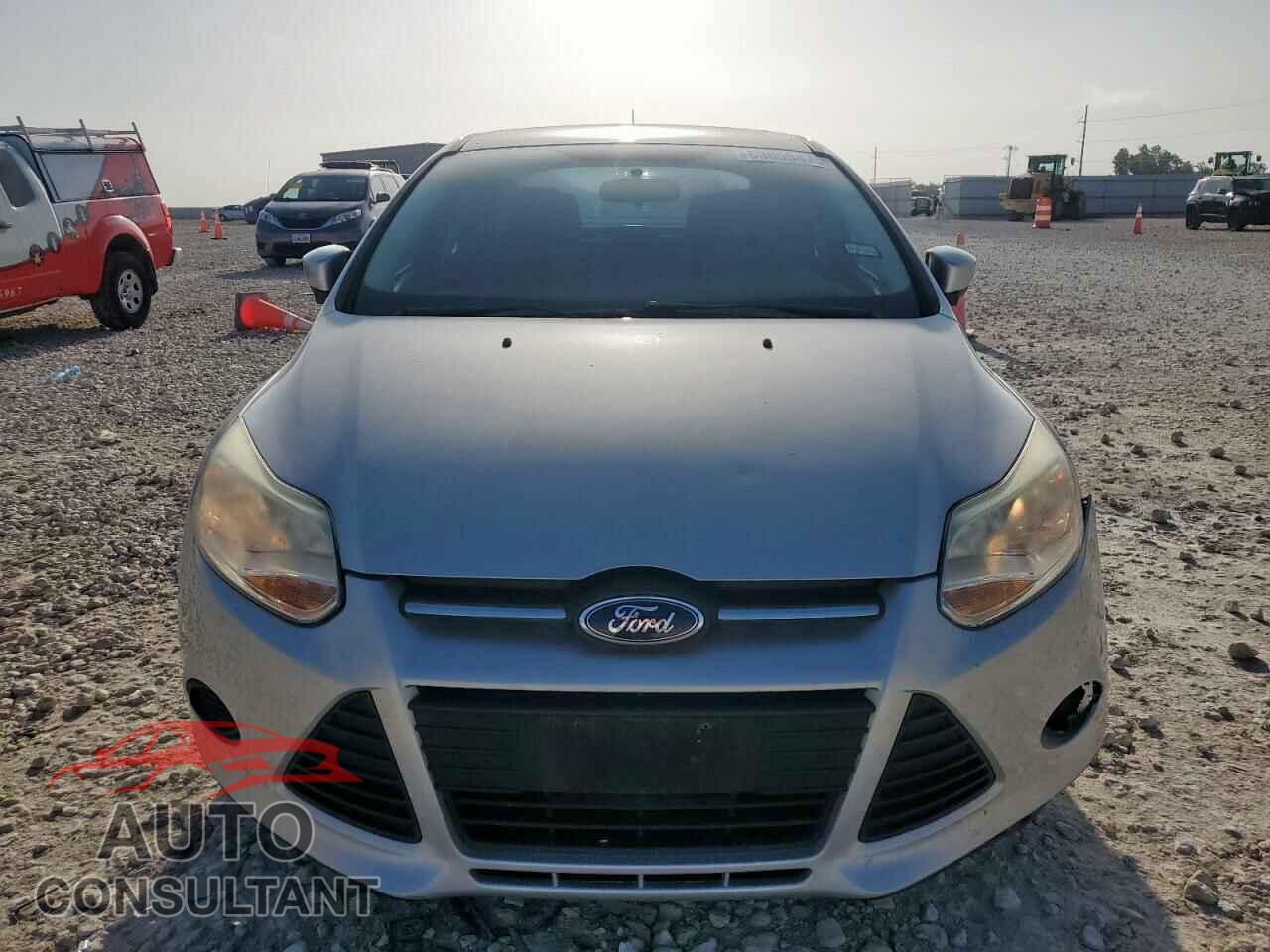 FORD FOCUS 2014 - 1FADP3F29EL451561