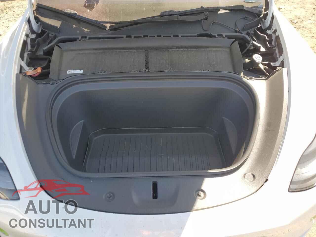 TESLA MODEL Y 2022 - 7SAYGDEF2NF490343