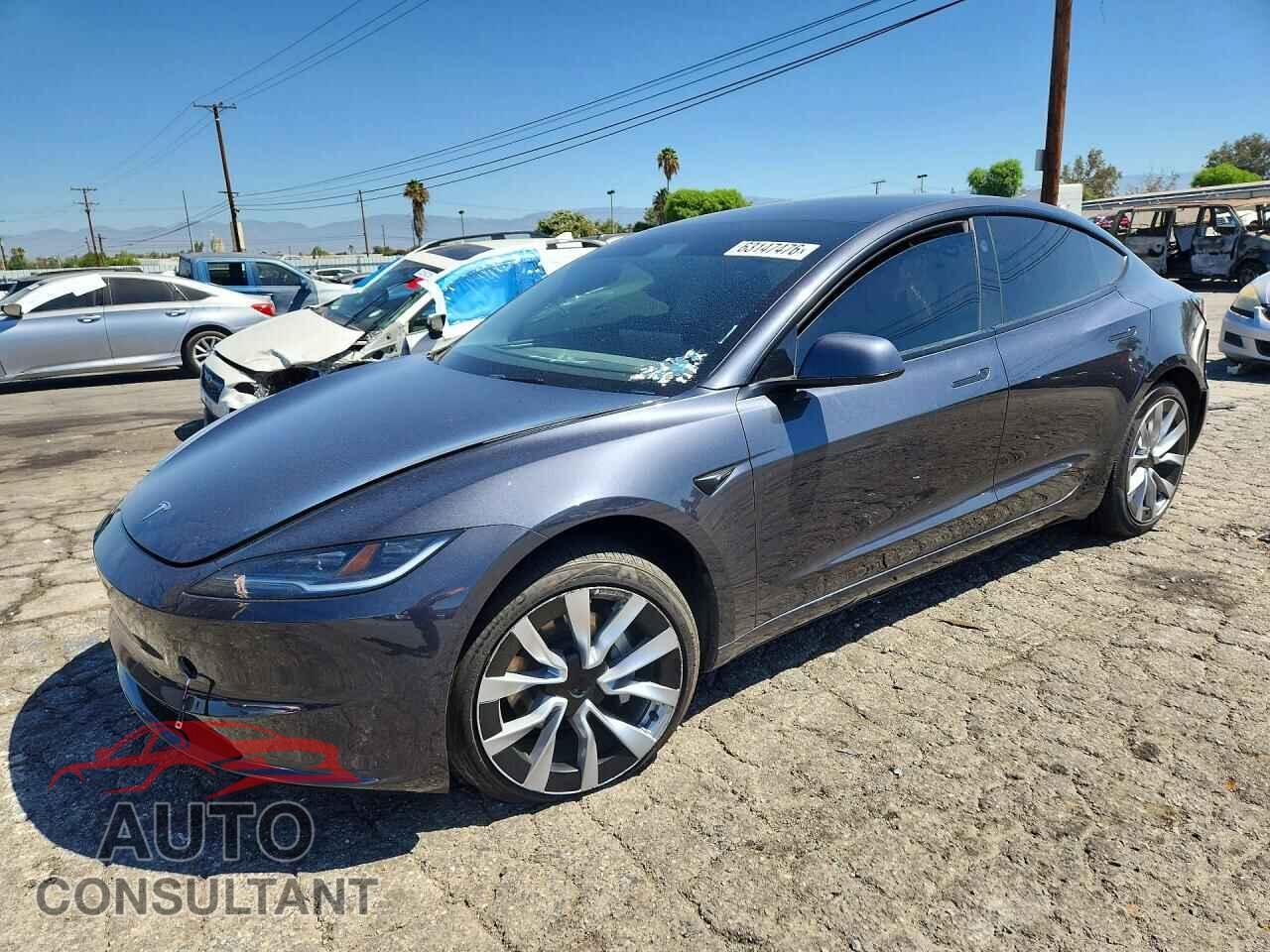 TESLA MODEL 3 2025 - 5YJ3E1EA8SF037906