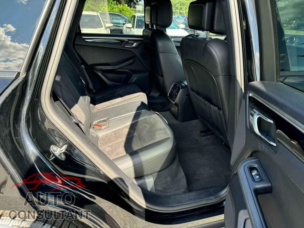 PORSCHE MACAN 2018 - WP1AA2A55JLB14971