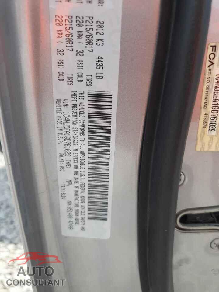 JEEP COMPASS 2016 - 1C4NJCEA1GD761029