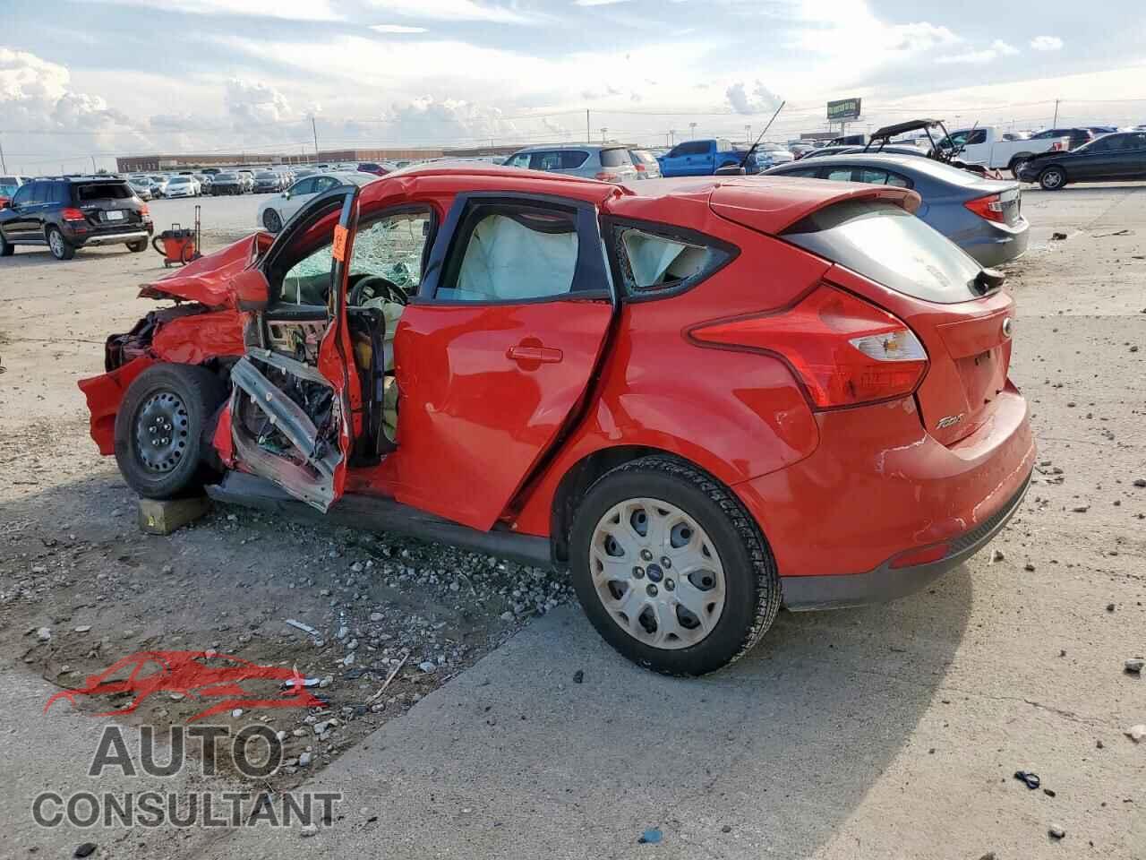 FORD FOCUS 2012 - 1FAHP3K23CL336698
