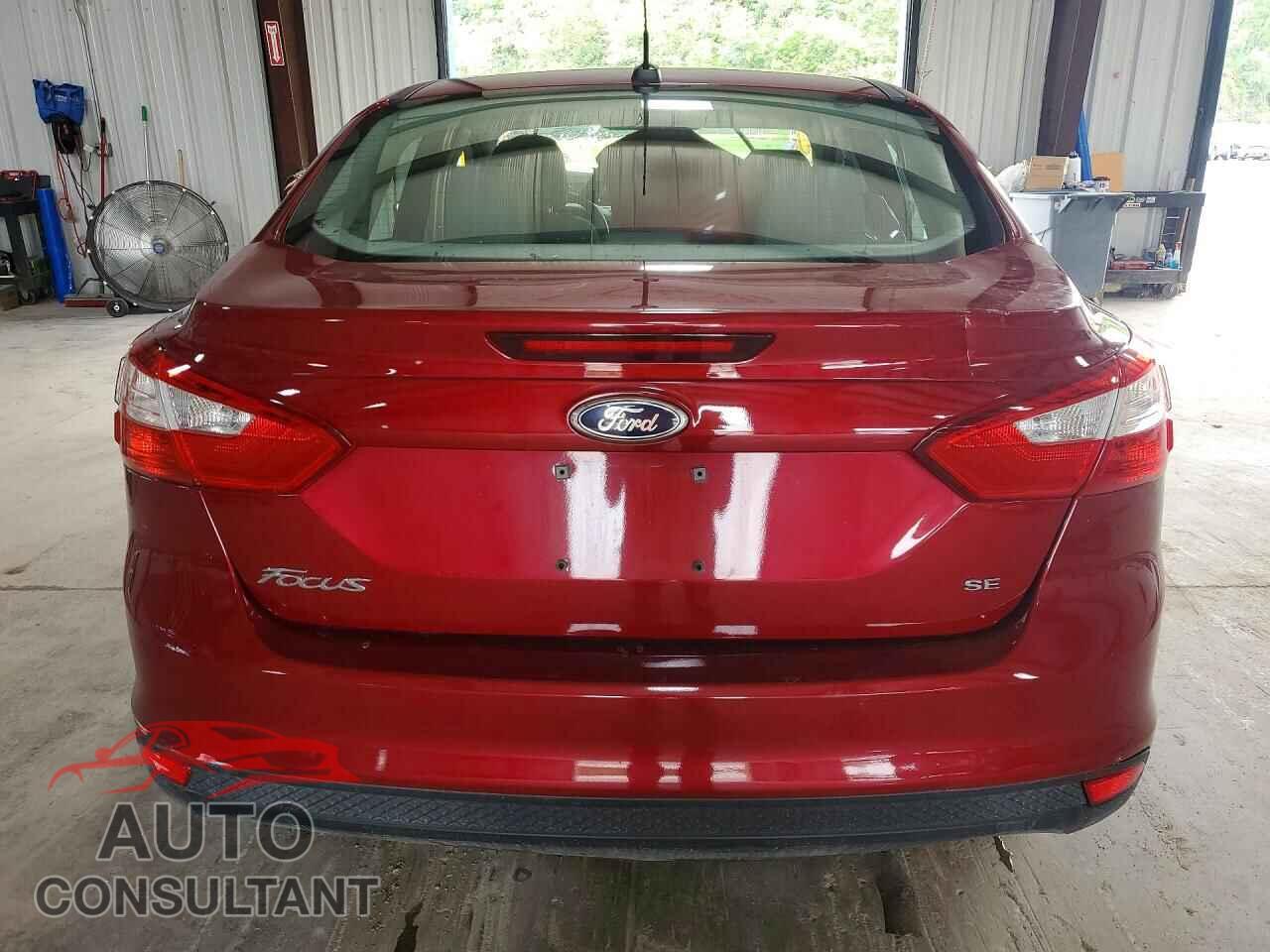 FORD FOCUS 2014 - 1FADP3F28EL435173
