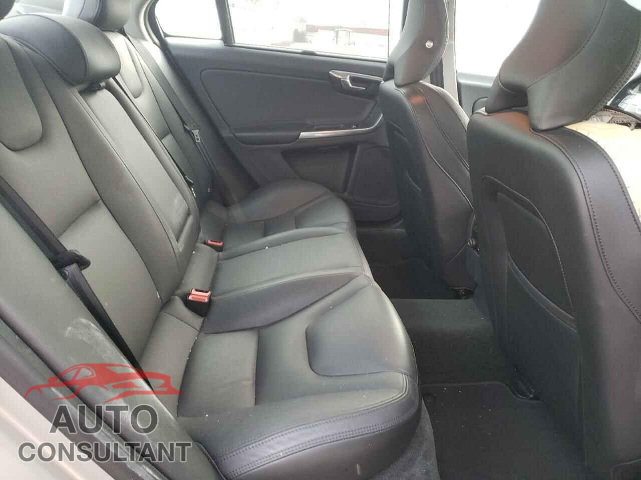 VOLVO S60 2017 - LYV402HM2HB132387
