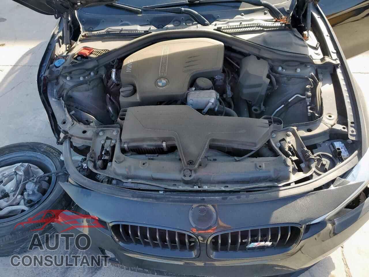 BMW 3 SERIES 2016 - WBA8E1G51GNU11039