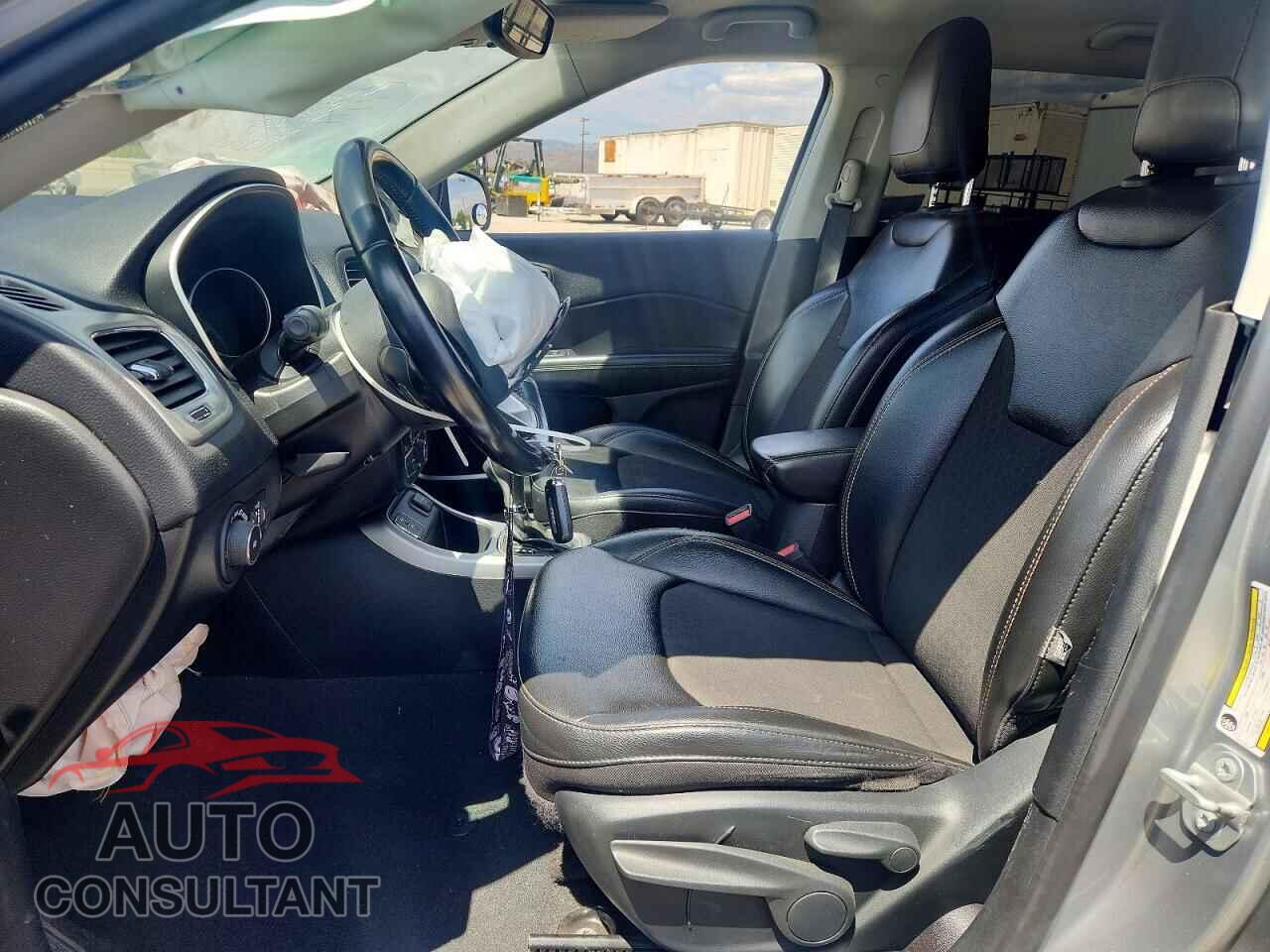 JEEP COMPASS 2020 - 3C4NJCBB1LT162388