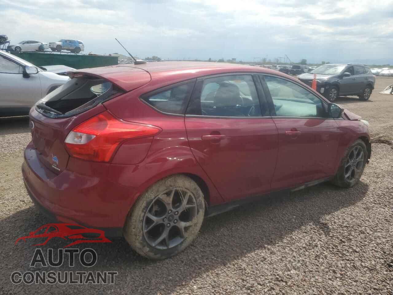 FORD FOCUS 2014 - 1FADP3K22EL298947