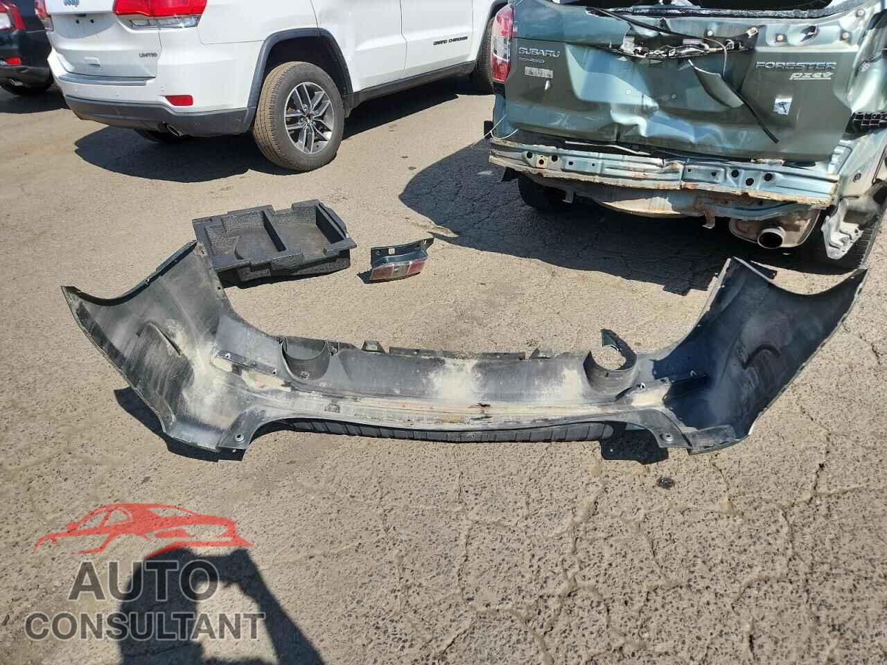 SUBARU FORESTER 2015 - JF2SJAAC1FG483858