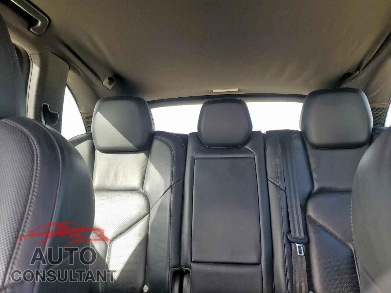 PORSCHE CAYENNE 2012 - WP1AB2A22CLA41516