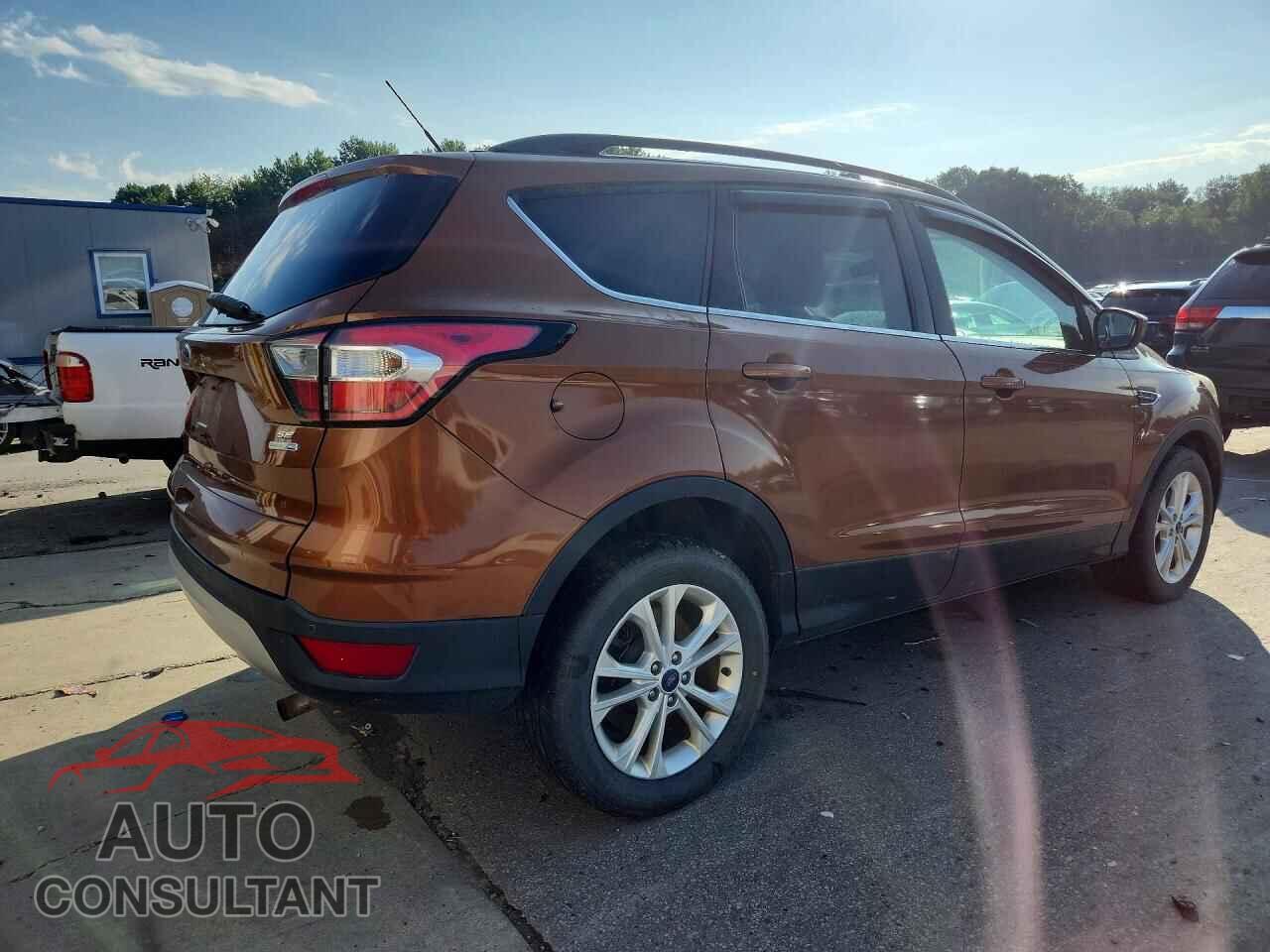 FORD ESCAPE 2017 - 1FMCU9GD2HUC17662