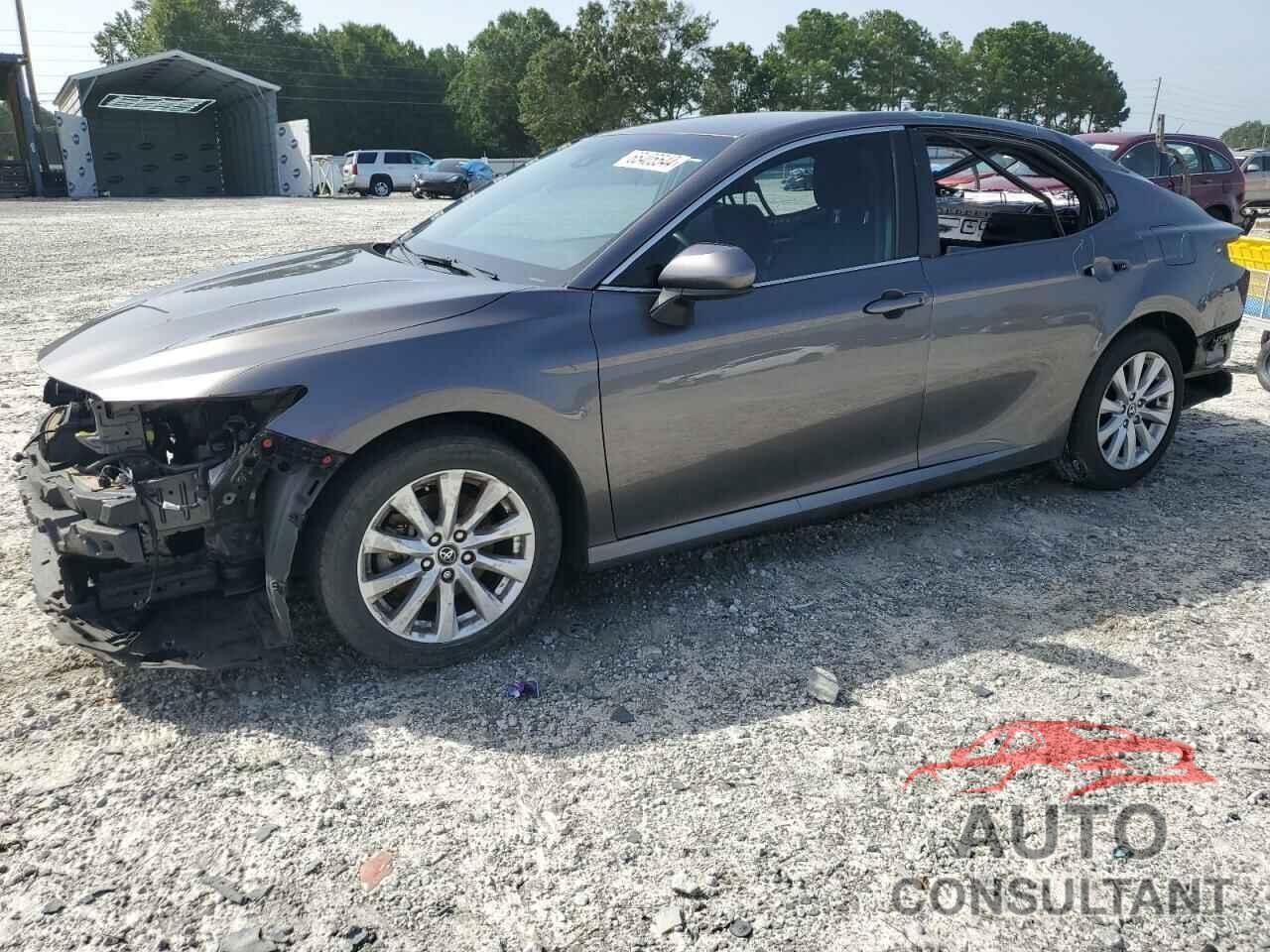 TOYOTA CAMRY 2018 - 4T1B11HK3JU530485