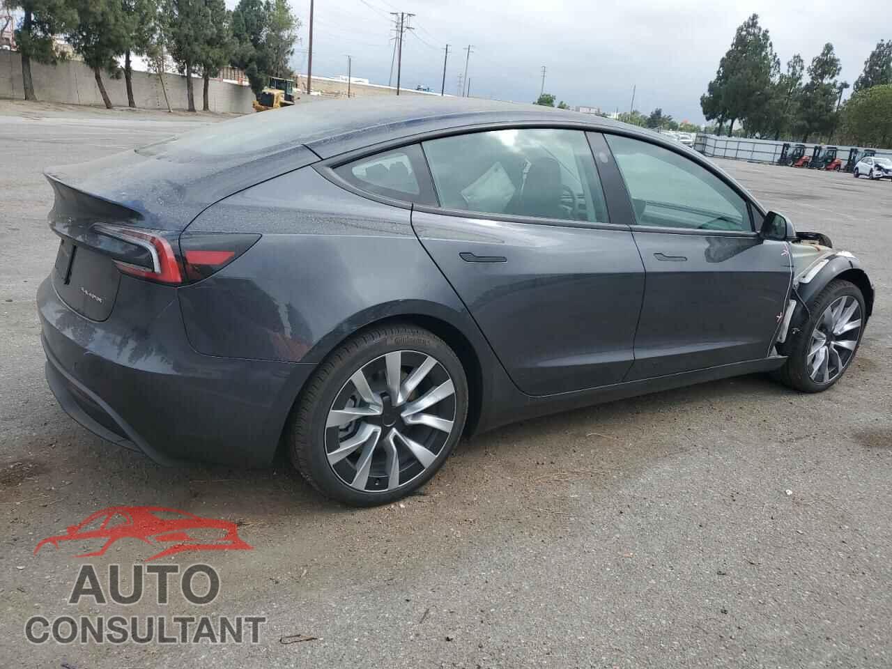 TESLA MODEL 3 2024 - 5YJ3E1EB4RF816139