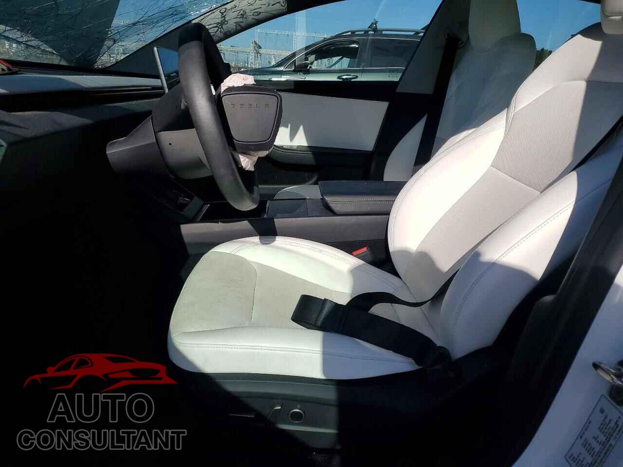 TESLA MODEL 3 2024 - 5YJ3E1EA9RF862783