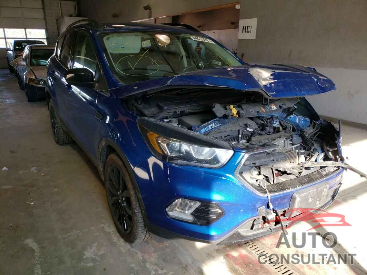 FORD ESCAPE 2017 - 1FMCU0GD4HUD05561