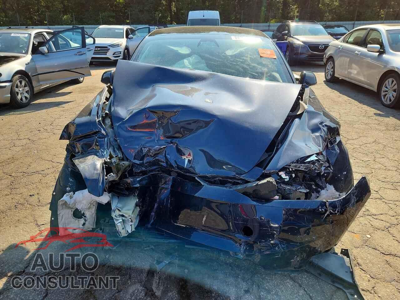 TESLA MODEL 3 2024 - 5YJ3E1EA7RF739743