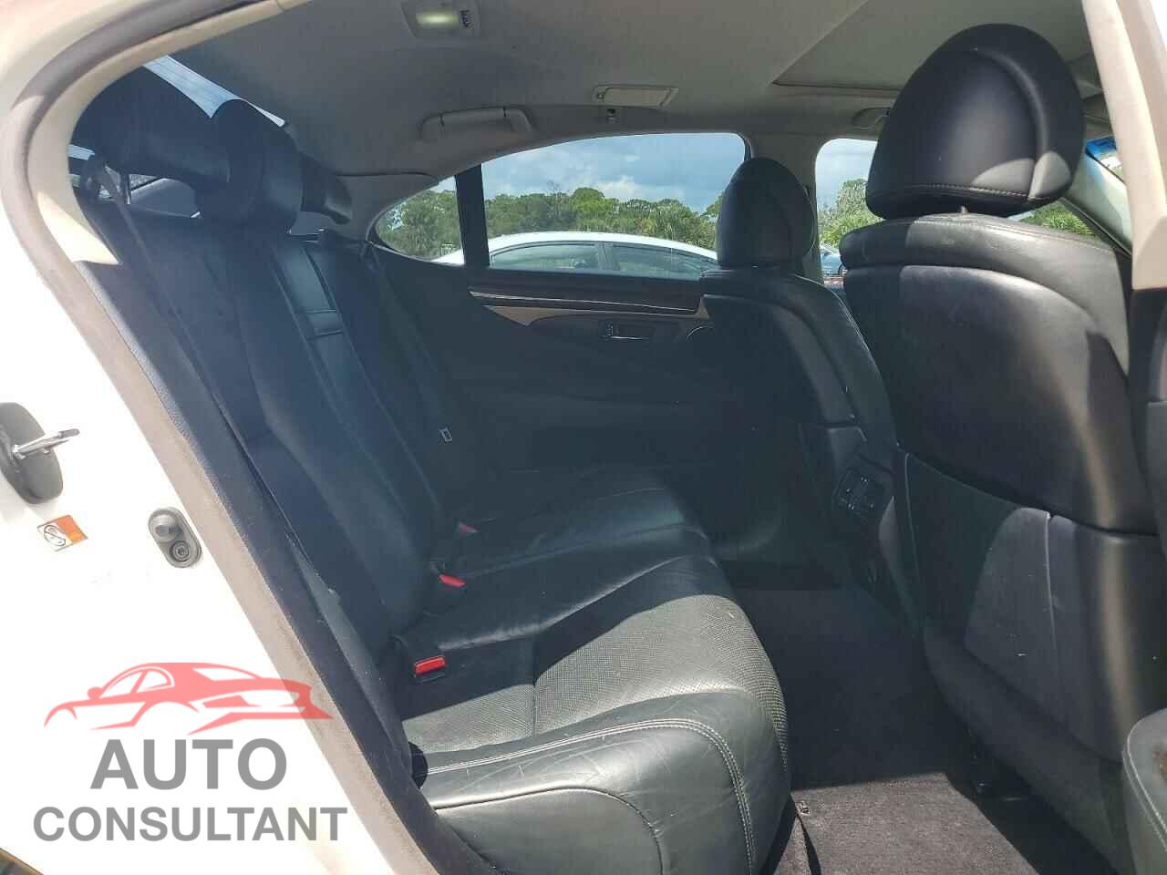 LEXUS LS460 2016 - JTHBL5EF7G5141623