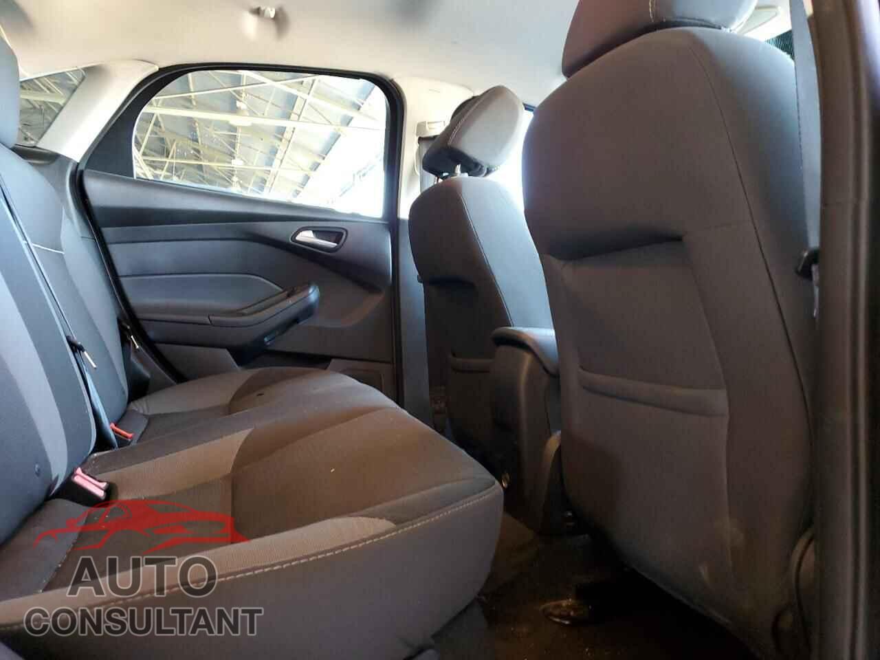 FORD FOCUS 2014 - 1FADP3F25EL224643
