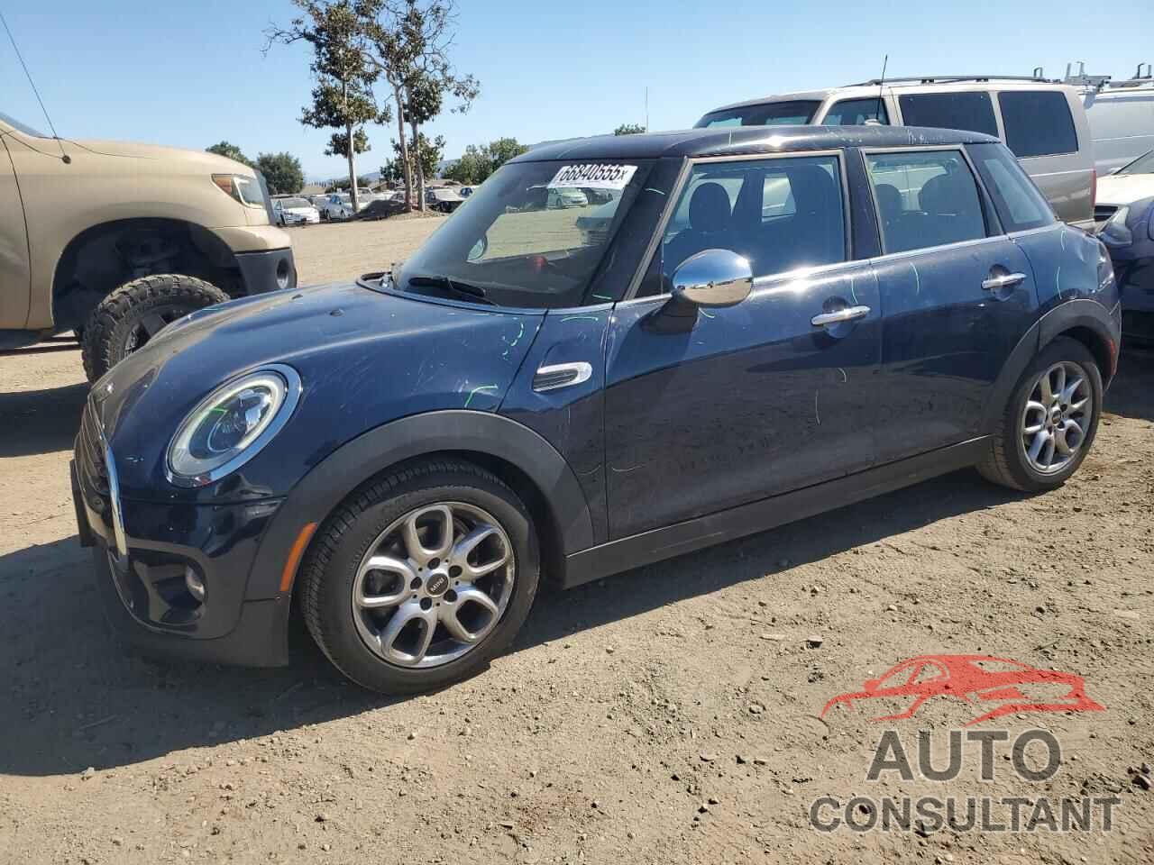 MINI COOPER 2018 - WMWXU1C59J2F81391