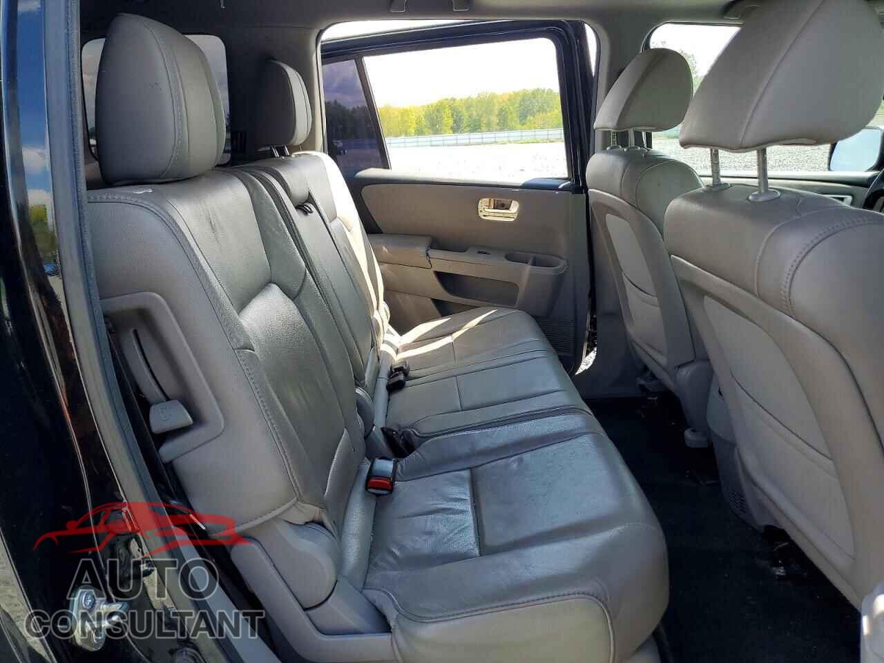 HONDA PILOT 2014 - 5FNYF4H53EB054152