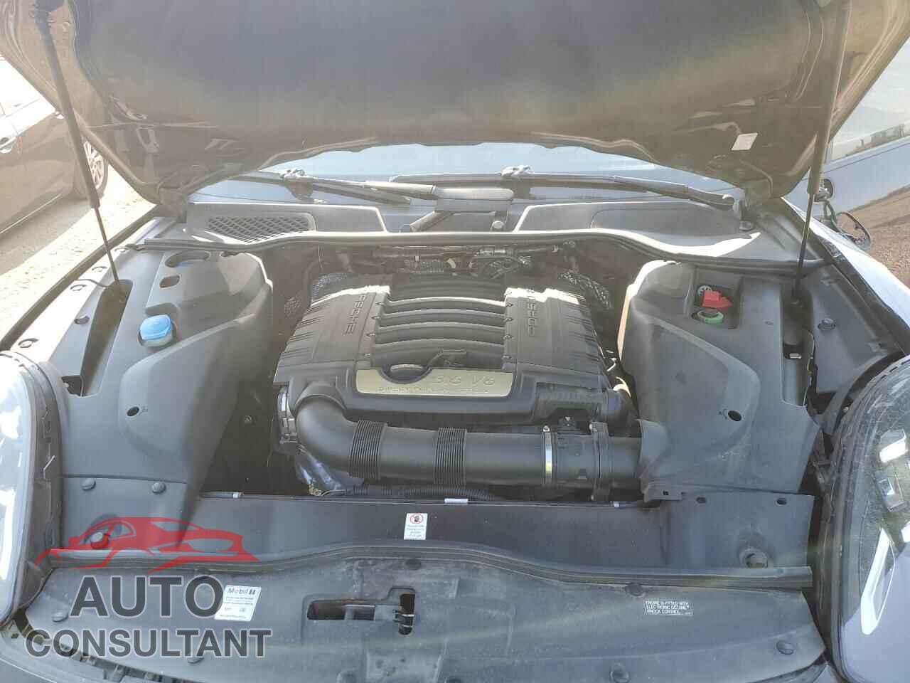 PORSCHE CAYENNE 2016 - WP1AA2A27GKA08025