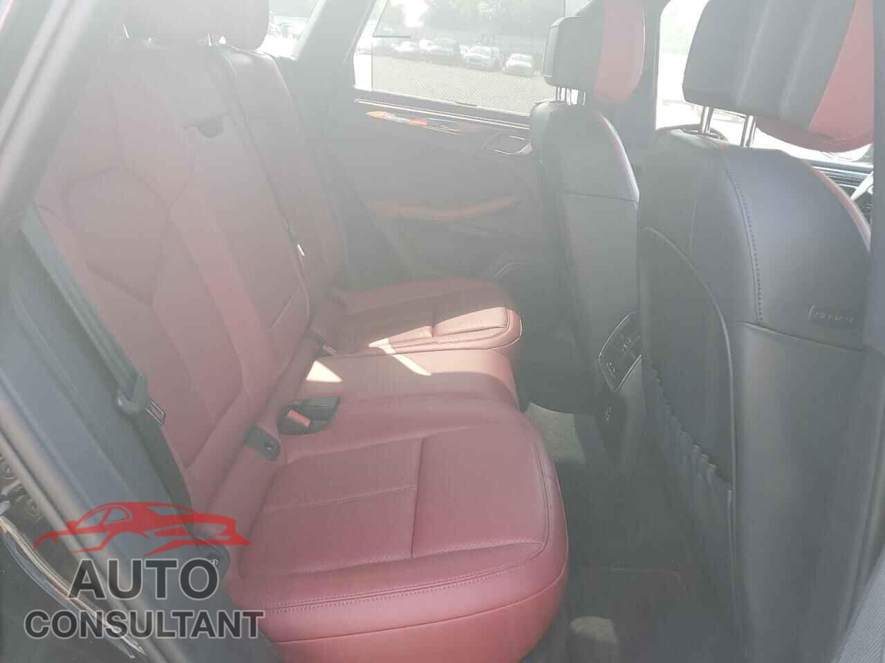 PORSCHE MACAN BASE 2023 - WP1AA2A5XPLB10231