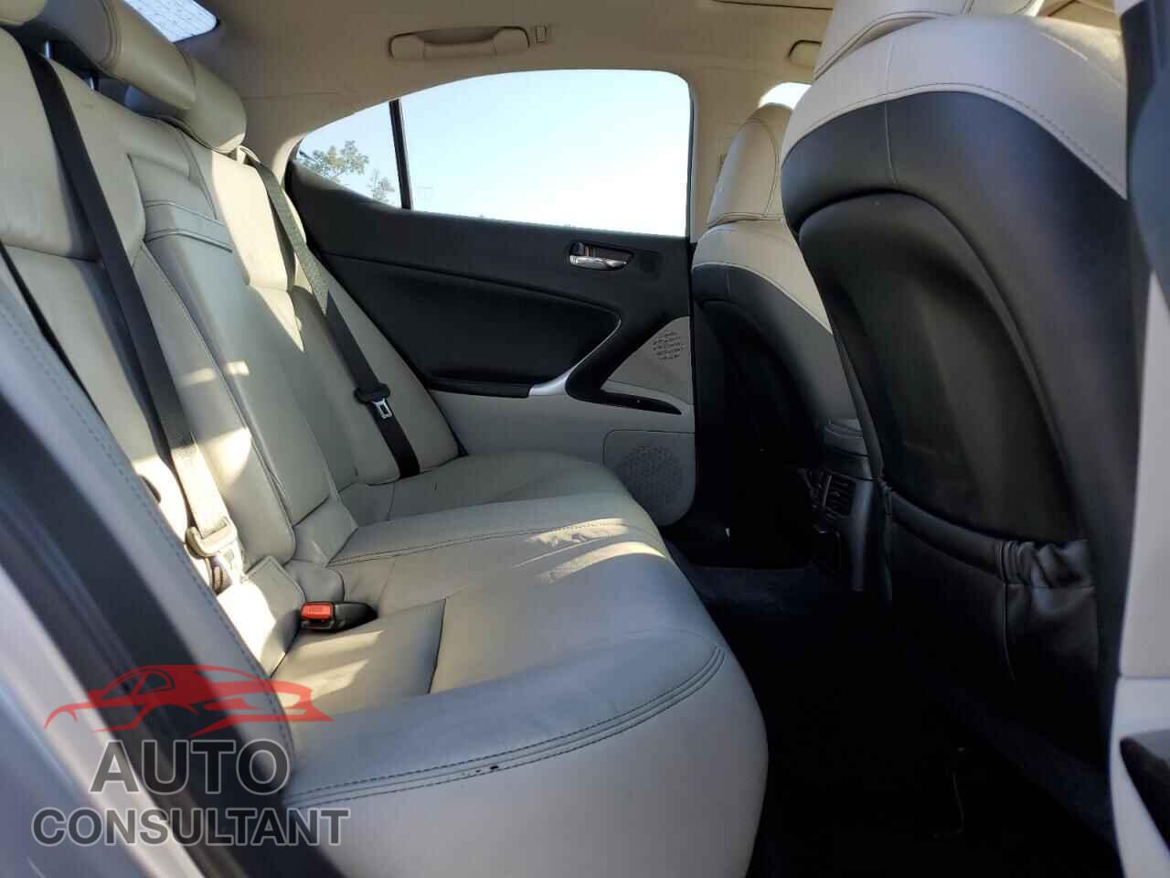 LEXUS IS 2011 - JTHBF5C22B5132277