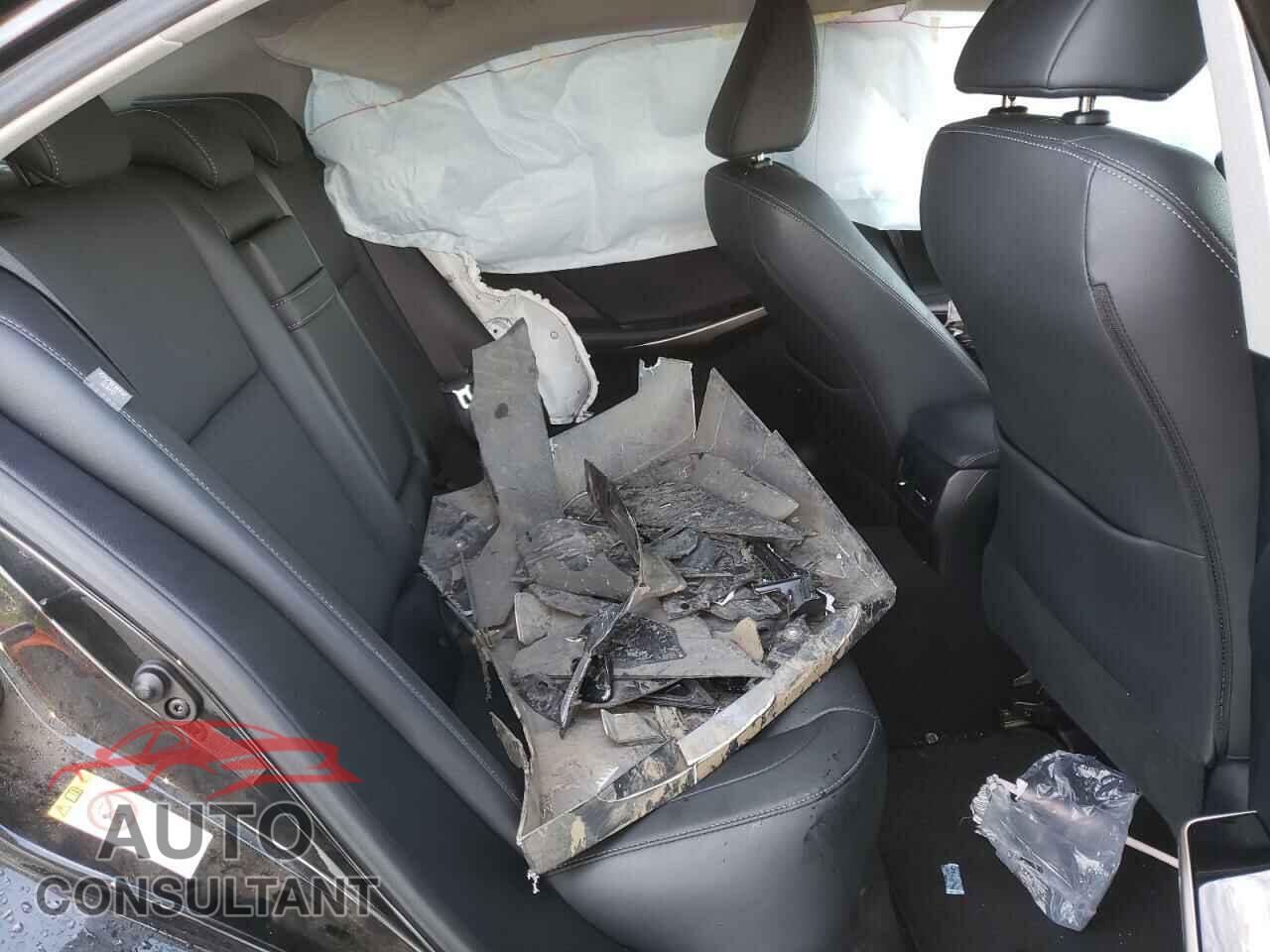 LEXUS IS 2017 - JTHCM1D24H5020493