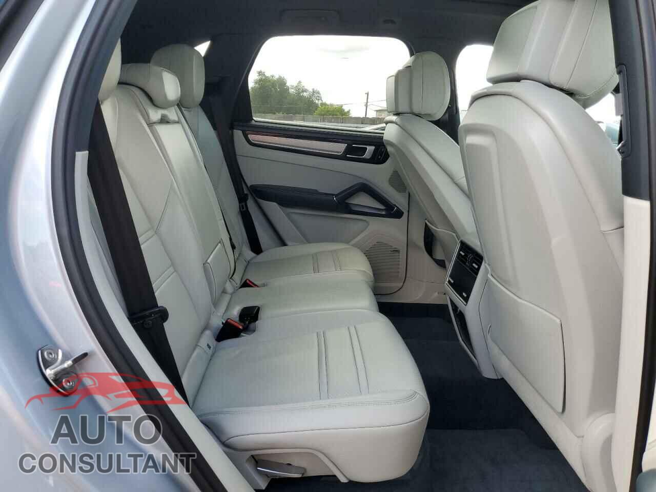 PORSCHE CAYENNE 2020 - WP1AB2AY8LDA28204