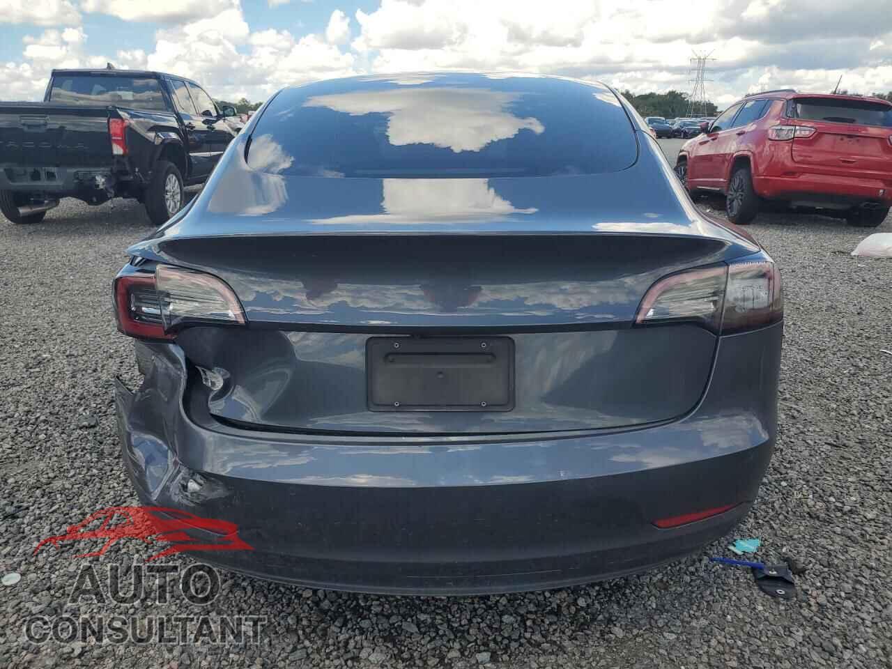 TESLA MODEL 3 2021 - 5YJ3E1EA4MF087642