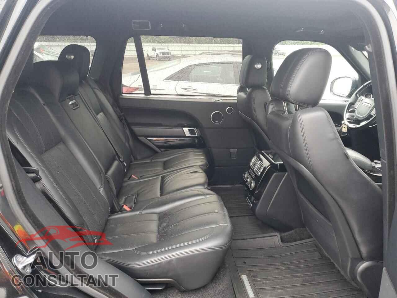 LAND ROVER RANGEROVER 2015 - SALGS3TF3FA213272