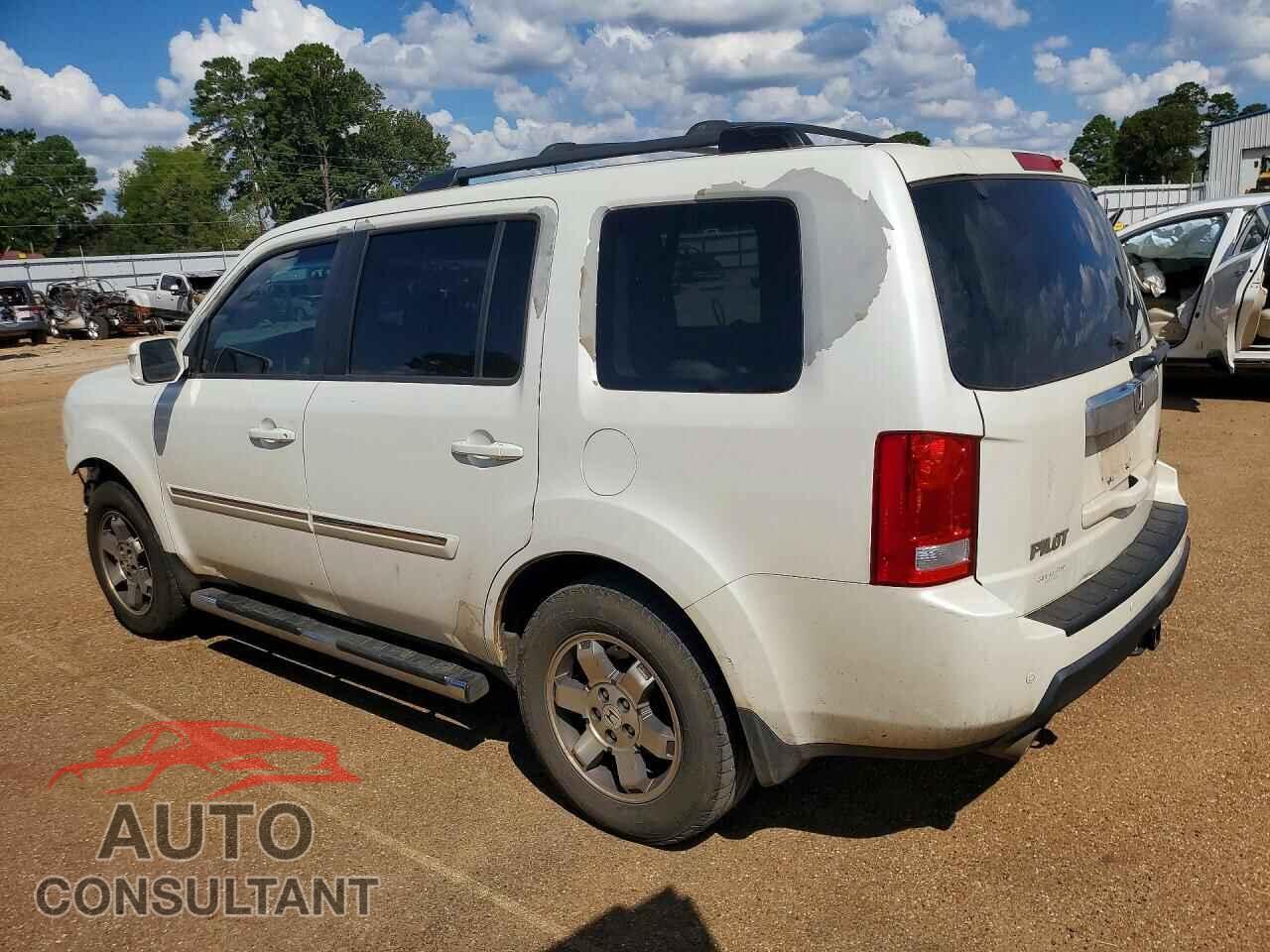 HONDA PILOT 2011 - 5FNYF3H99BB044573