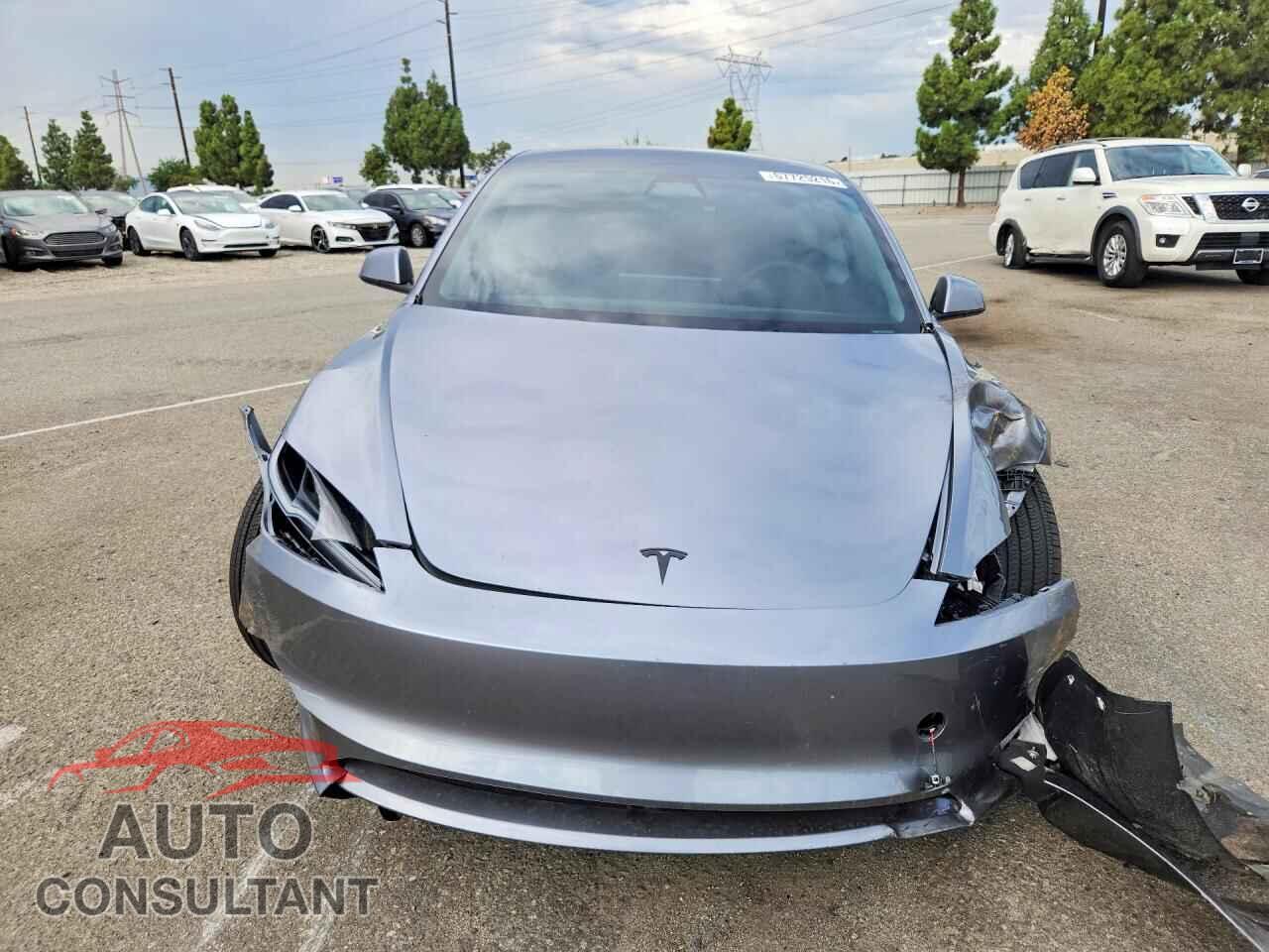 TESLA MODEL 3 2026 - 5YJ3E1EA6TF174604