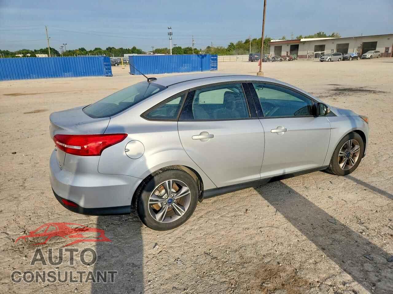 FORD FOCUS 2017 - 1FADP3FE8HL289825