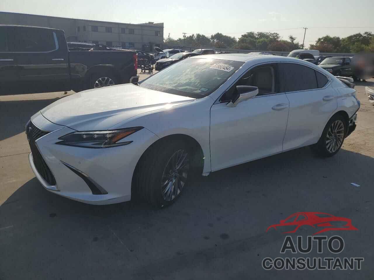 LEXUS ES300 2024 - 58AFA1C12RU037515