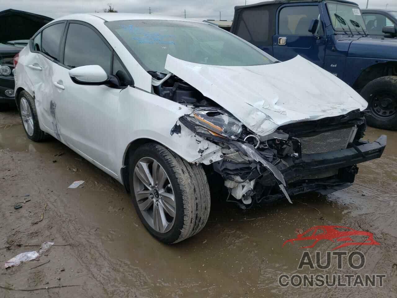 KIA FORTE 2018 - 3KPFK4A76JE234336