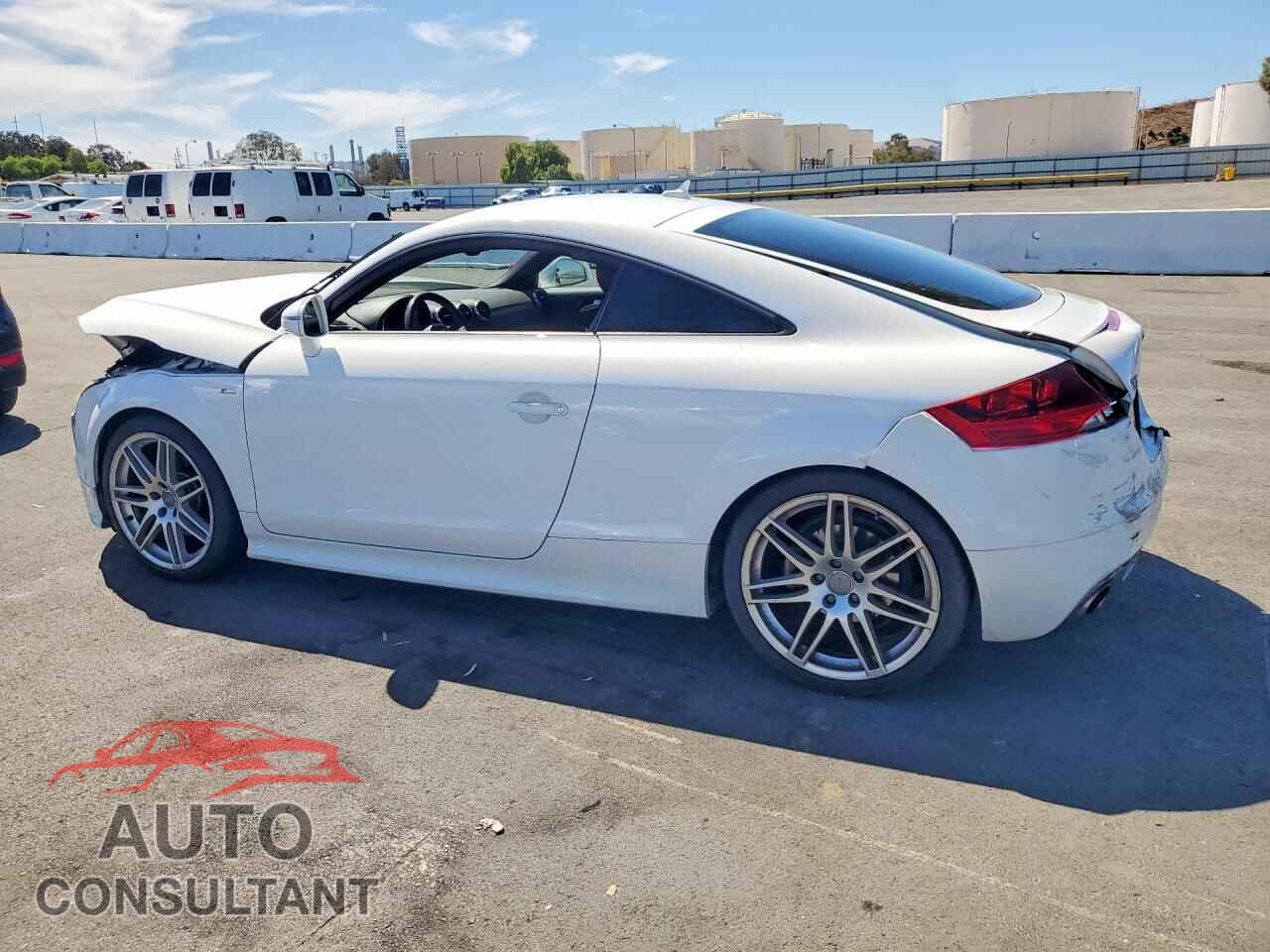 AUDI TT 2011 - TRUBFAFK6B1012615
