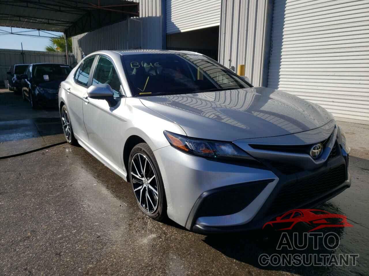 TOYOTA CAMRY 2021 - 4T1G11AK4MU485691